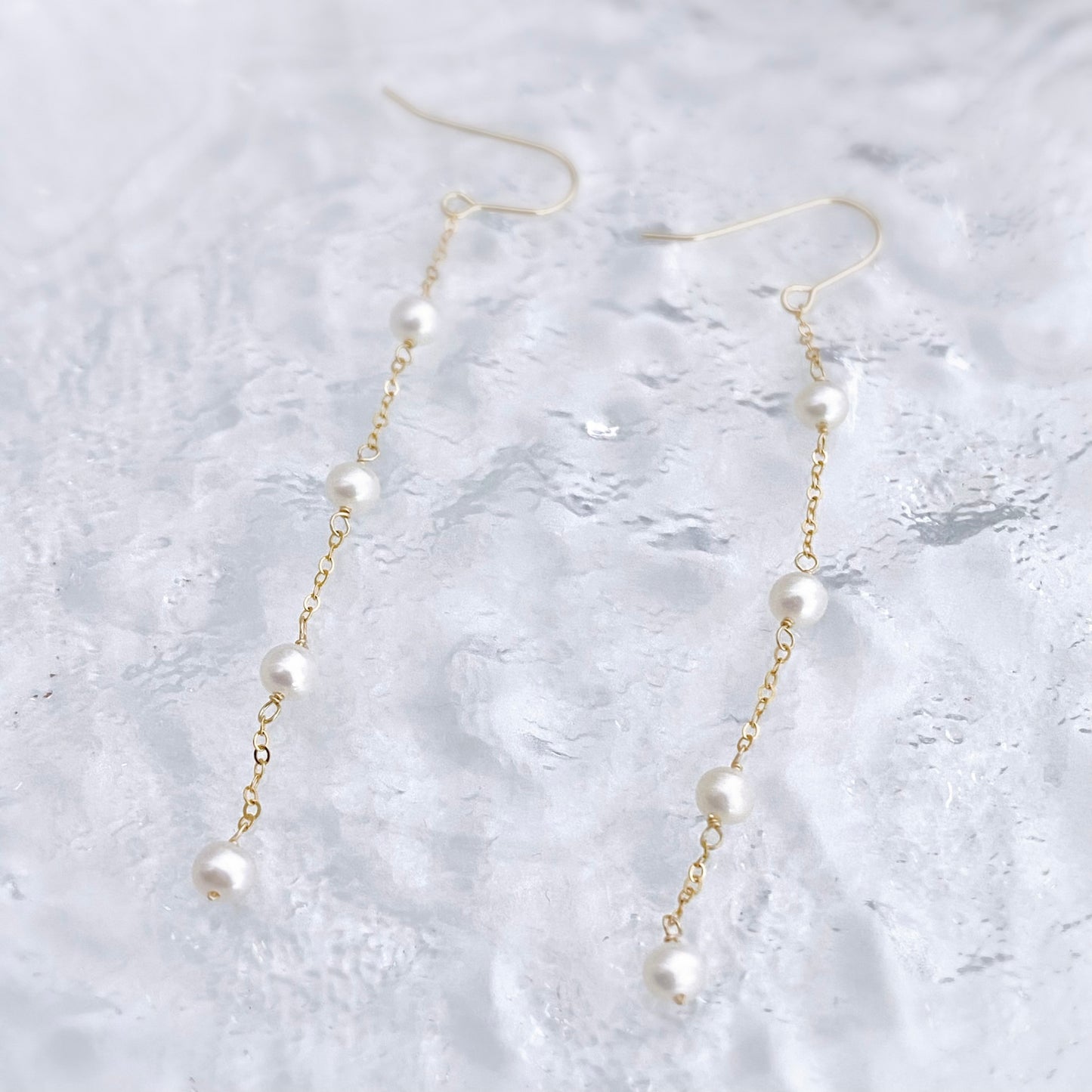 Ada Mini Pearl Hook Earring