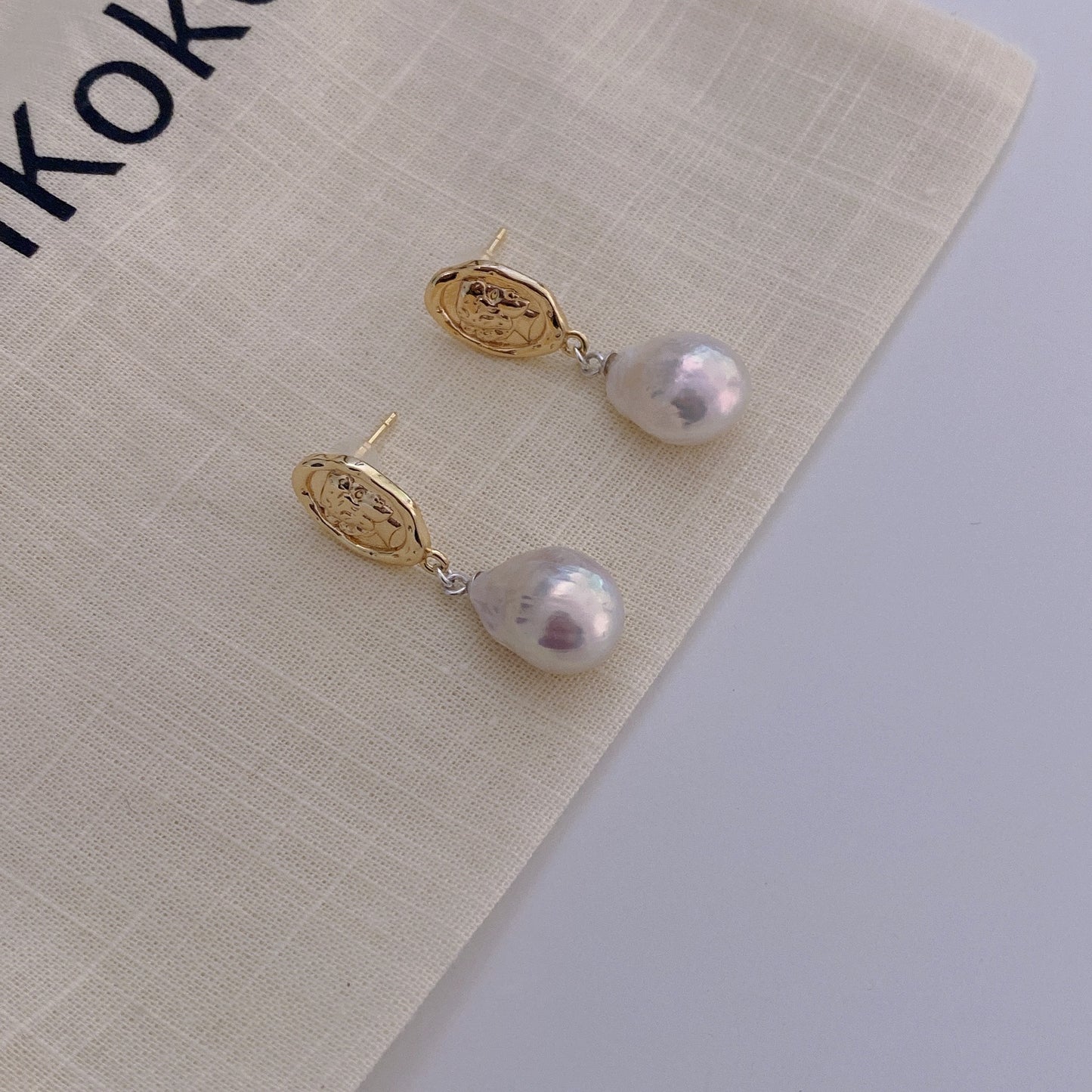 Lorelai Baroque Irregualr FreshwaterPearls Stud Earring
