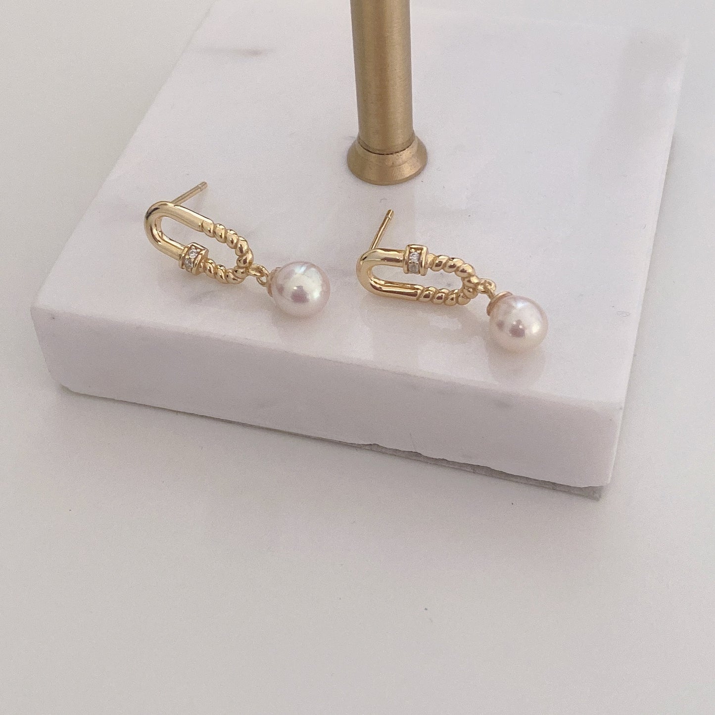 Skylar Freshwater Pearl Stud Earring