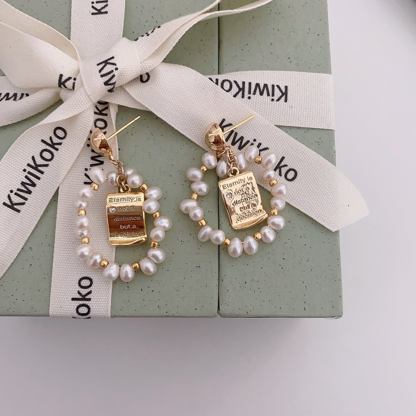 Alaia Freshwater Pearl Stud Earring