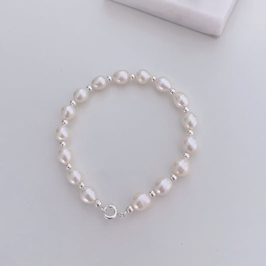 Avery freshwater bracelet