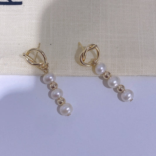 Knot Freshwater Pearl Stud Earring
