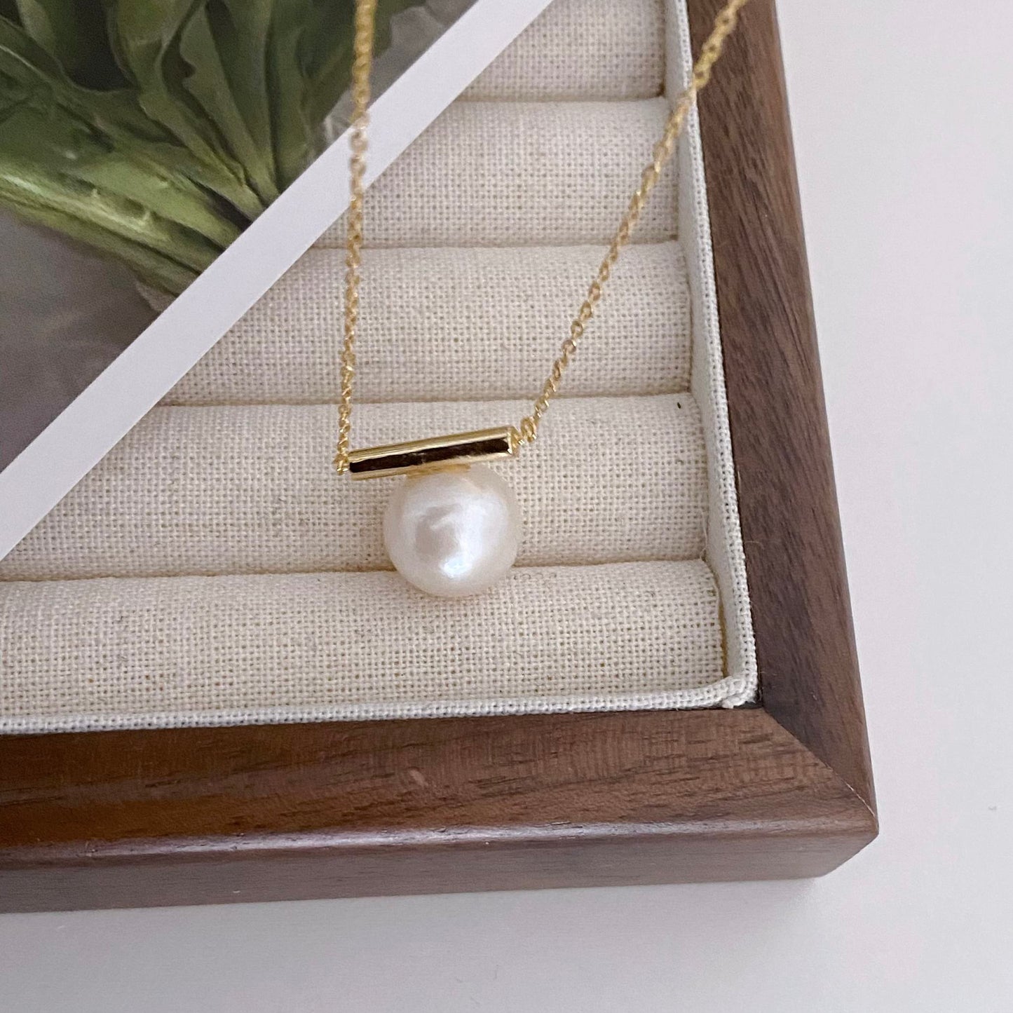 Freya Large Single Freshwater Round Pearl Necklace