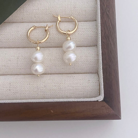 Taytum Pearl Hoop Earring