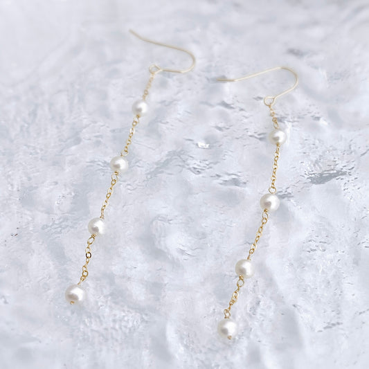 Ada Mini Pearl Hook Earring