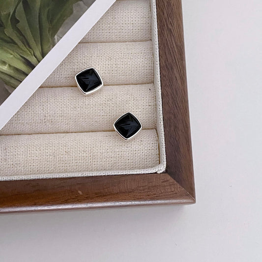 Sloane Black Agate Sterling Silver Stud Earring