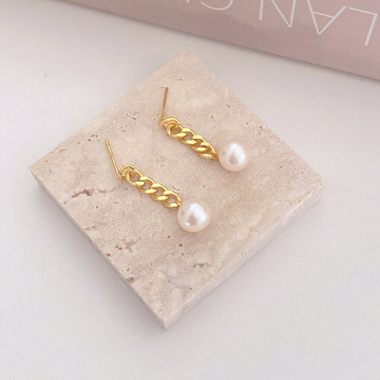 Soleil Freshwater Pearl Earrring