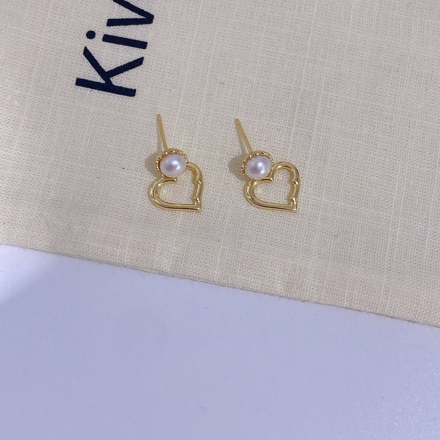 Heart  Freshwater Pearl Stud Earring