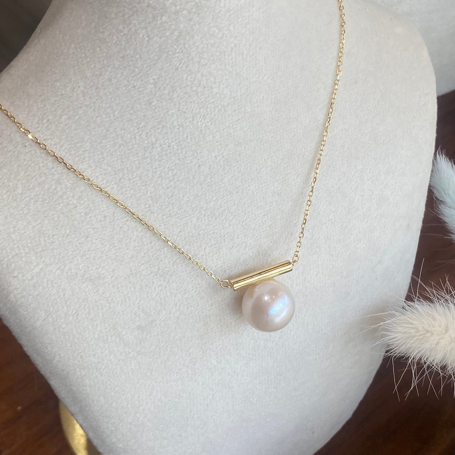 Freya Large Single Freshwater Round Pearl Necklace