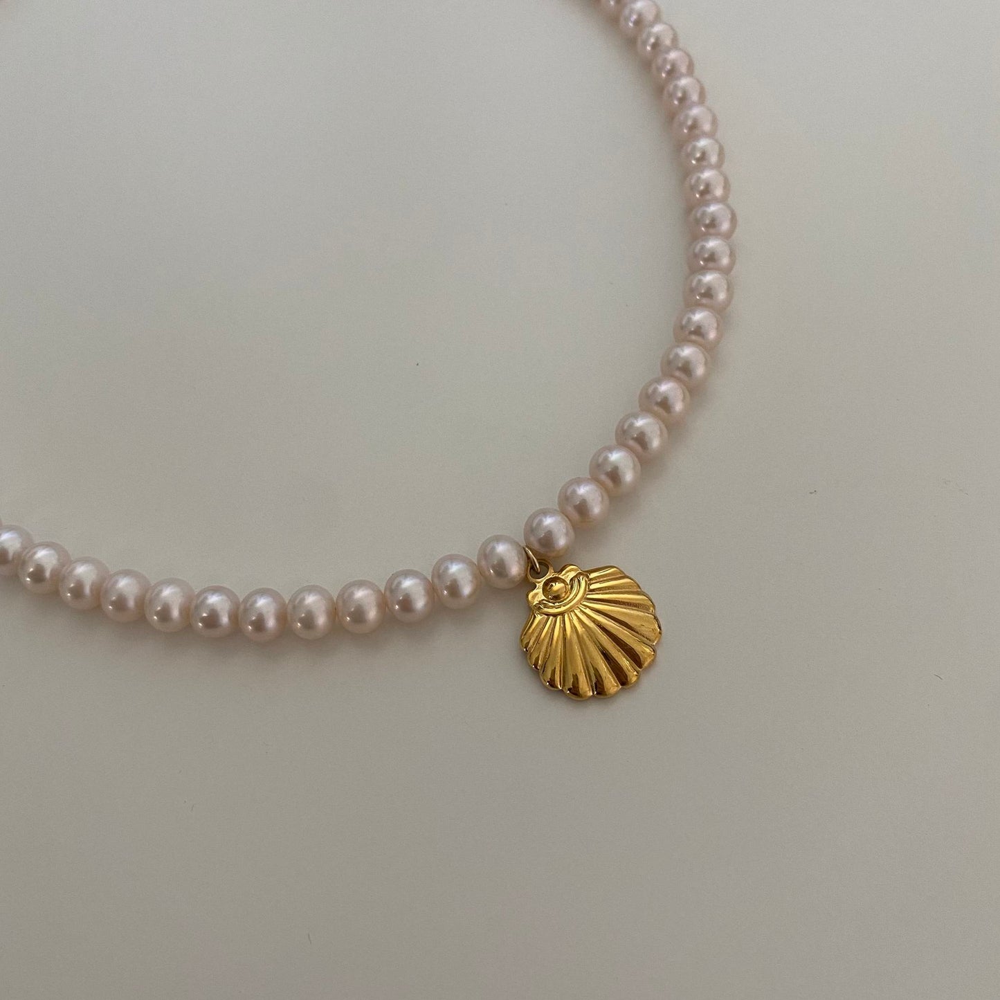 Riley Shell Round Freshwater Pearl Necklace